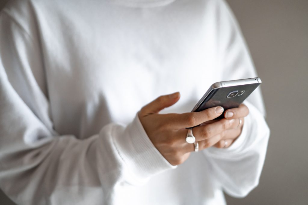 How Texting and Typing Can Affect the Hand and Wrist